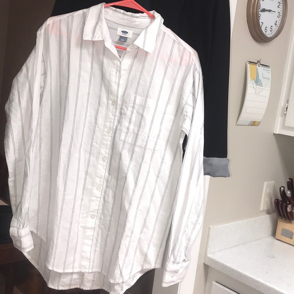 Pinstripe Button Up Shirt 🥇